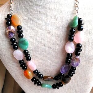Multigemstone handcrafted necklace. New.  Semi preciousgems + silver, Adjustable